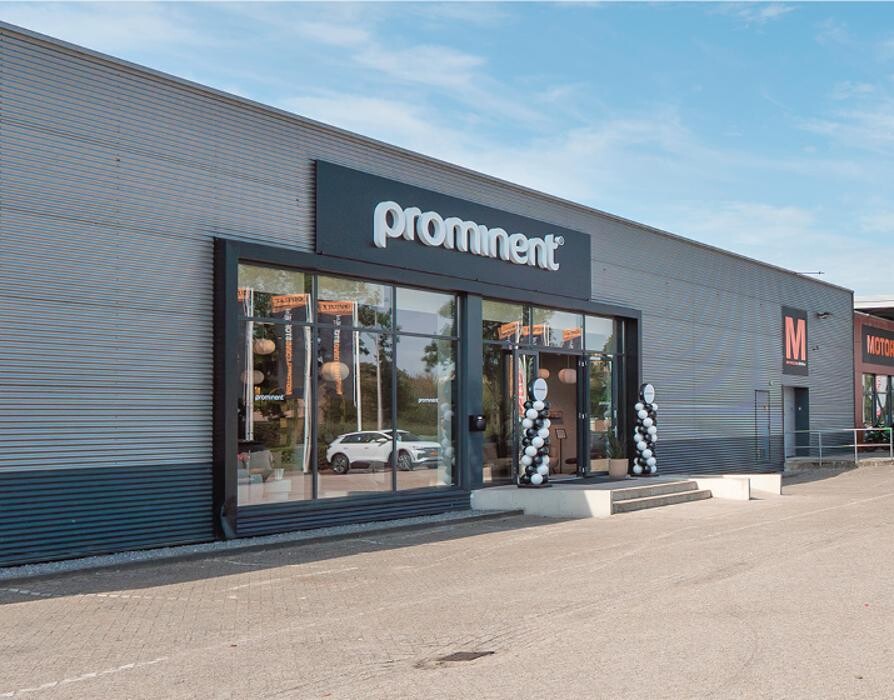 Foto's Meubelwinkel Prominent Vianen | Relaxstoelen | Sta-op stoelen | Banken