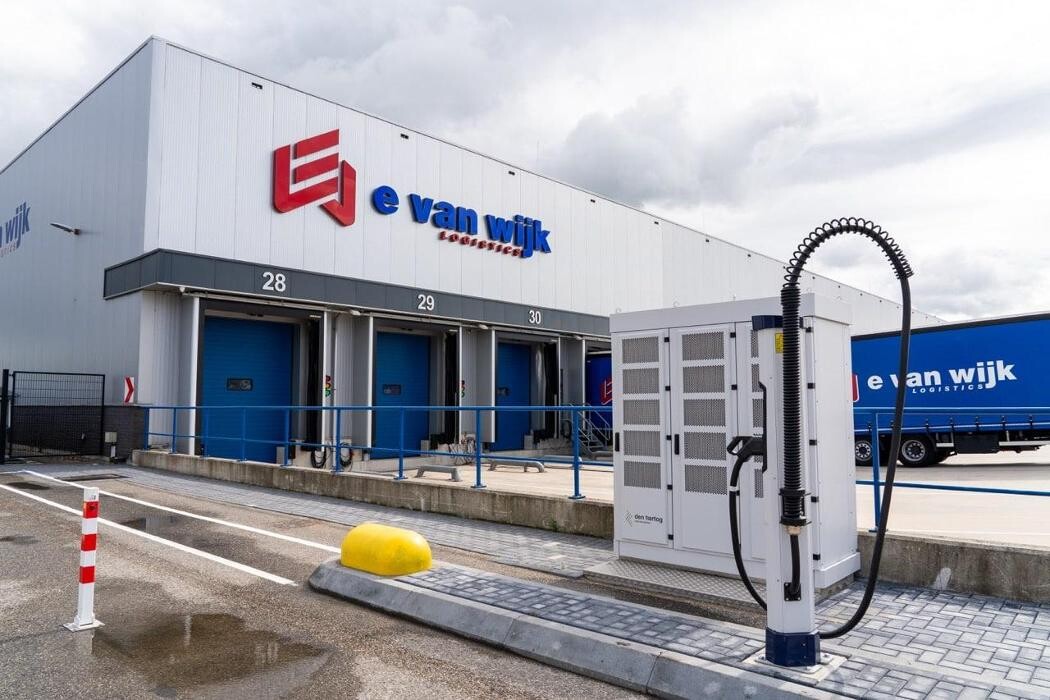 Foto's Den Hartog Energies - Mobil distributeur