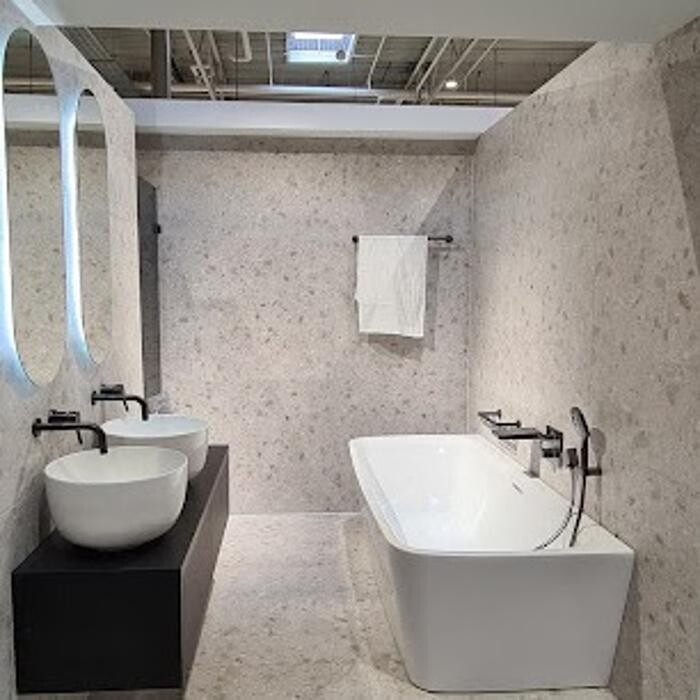 Foto's HORNBACH Badkamerstudio Enschede