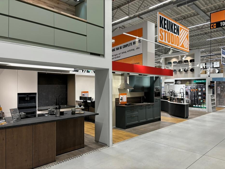 Foto's HORNBACH Keukenstudio Nijmegen