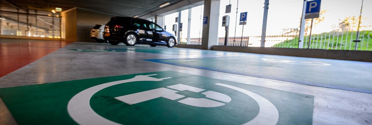 Foto's Parkeergarage Erasmusbrug