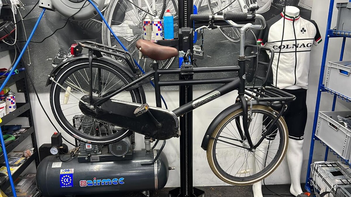 Foto's De Fietsenmaker aan Huis | Fietsreparatie Breda