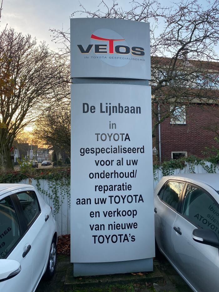 Foto's Autobedrijf De Lijnbaan | VETOS TOP Merkspecialist in Toyota