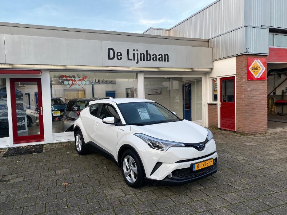 Foto's Autobedrijf De Lijnbaan | VETOS TOP Merkspecialist in Toyota