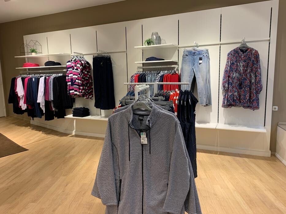 Foto's Ulla Popken | Grote maten | Arnhem Outlet