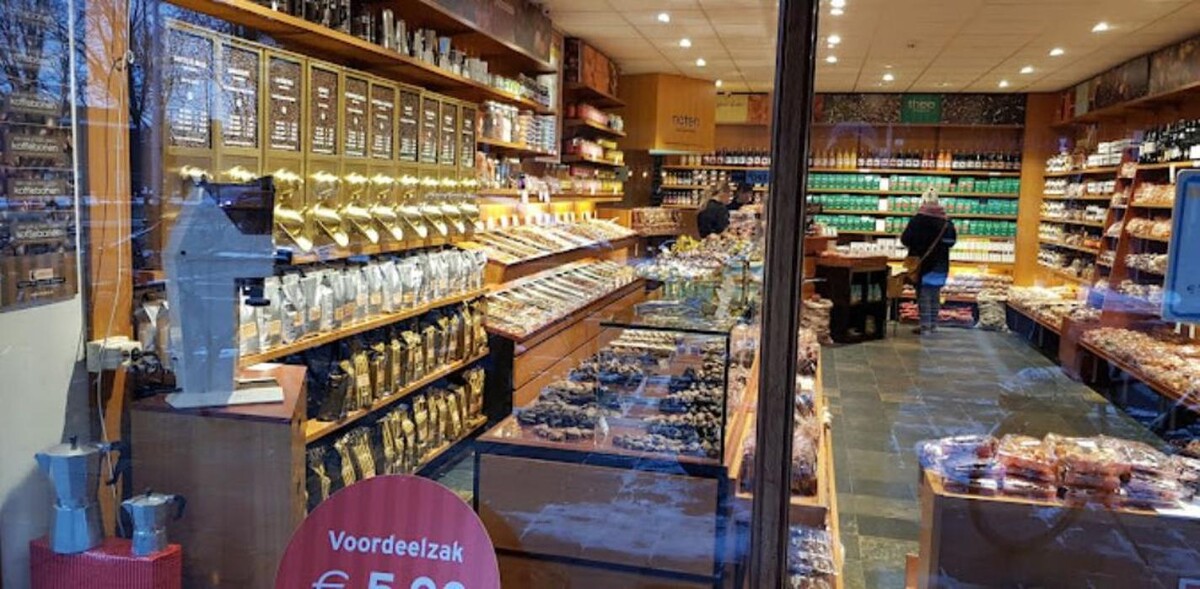 Foto's C'est Bon | Notenwinkel, Geschenken & Delicatessenwinkel