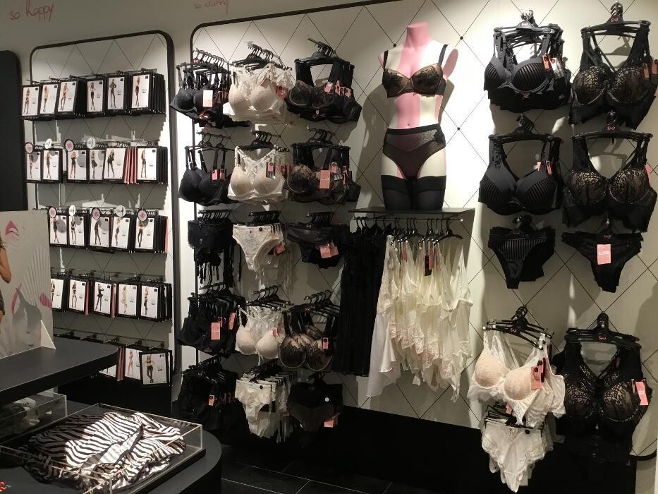 Foto's Hunkemöller Leiden