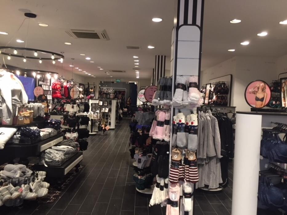 Foto's Hunkemöller Leiden