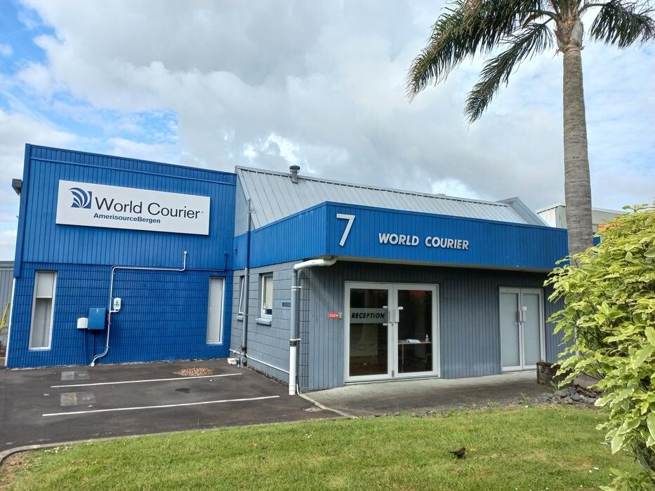 Images World Courier Auckland