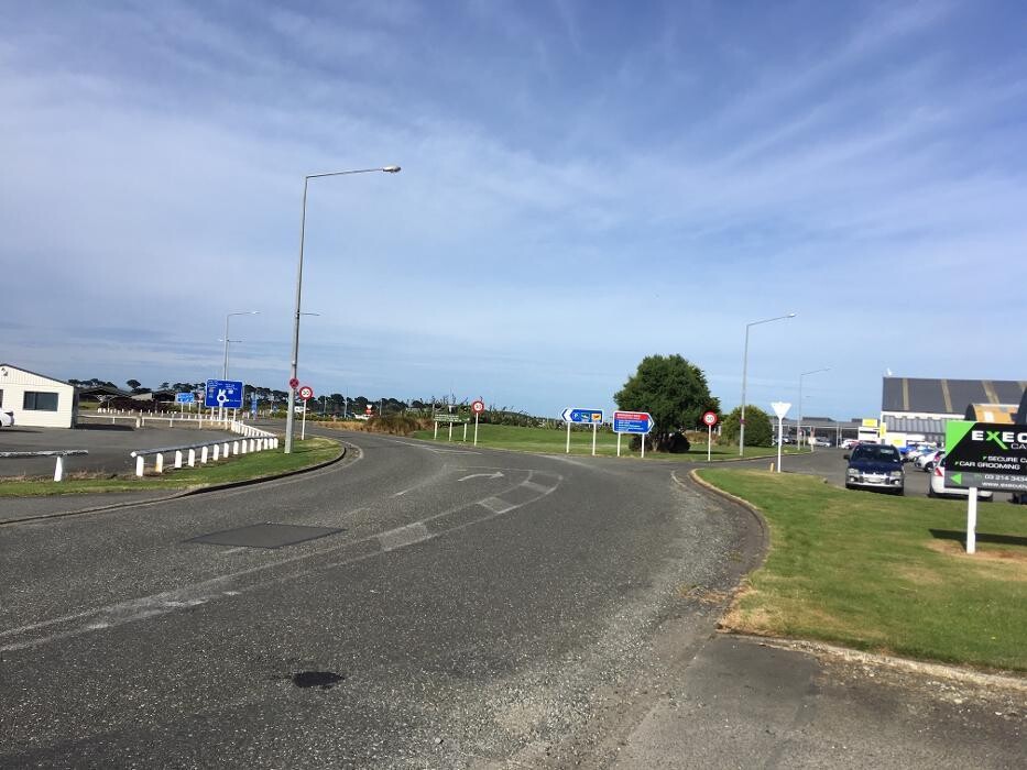 Images Apex Car Rentals Invercargill Airport