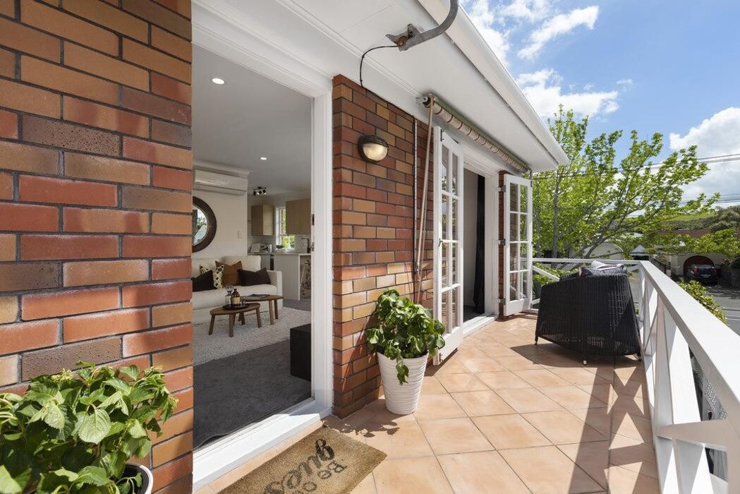 Images Renting Auckland