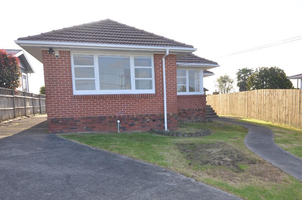 Images Renting Auckland