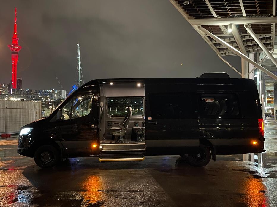 Images BRIGHTLANE Luxury Transfers & Tours