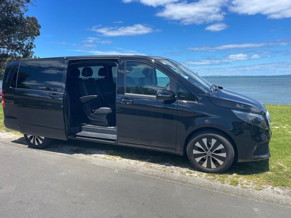 Images BRIGHTLANE Luxury Transfers & Tours