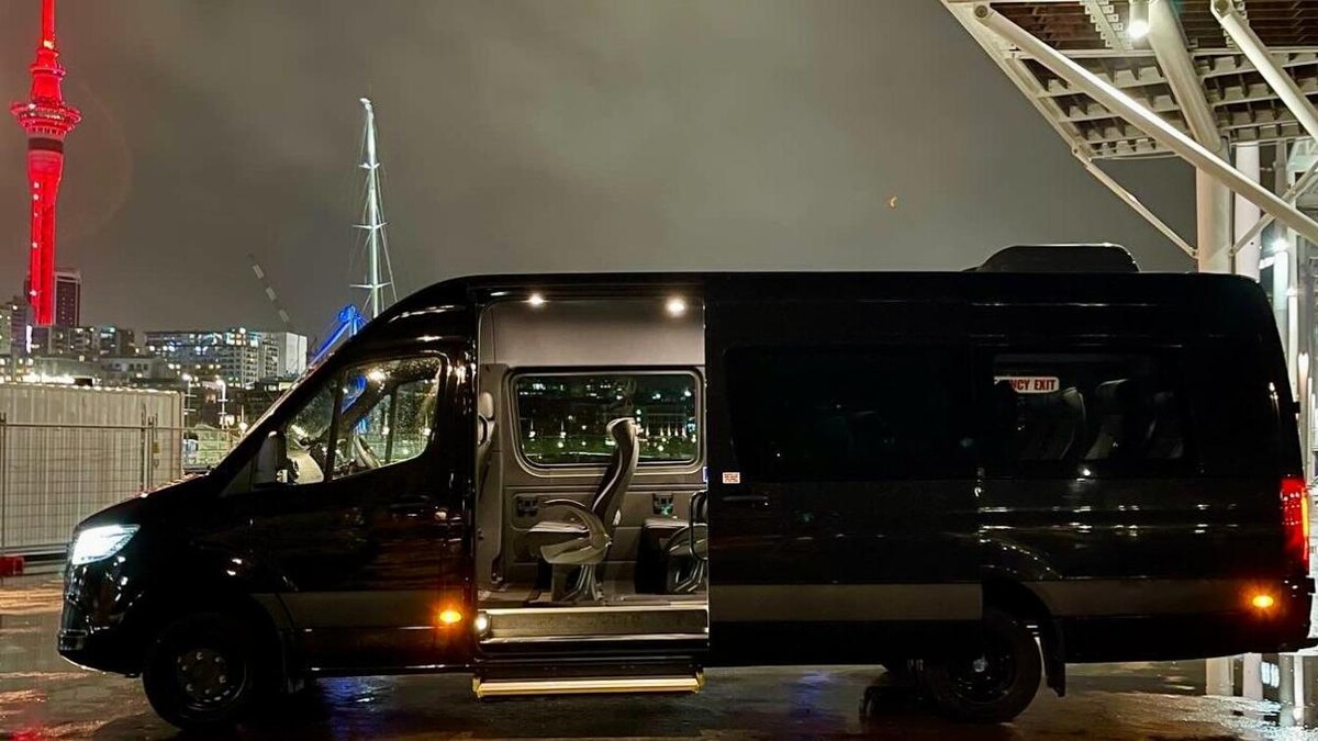 Images BRIGHTLANE Luxury Transfers & Tours