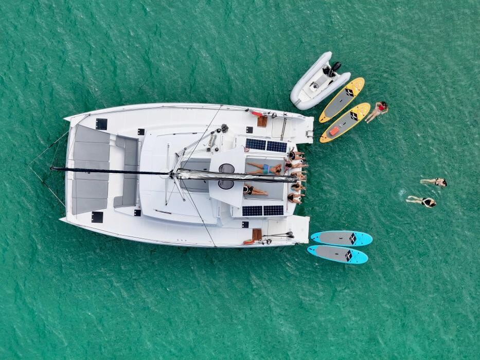 Images Silver Wave Yacht Charters