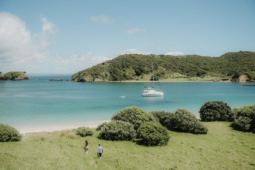 Images Silver Wave Yacht Charters