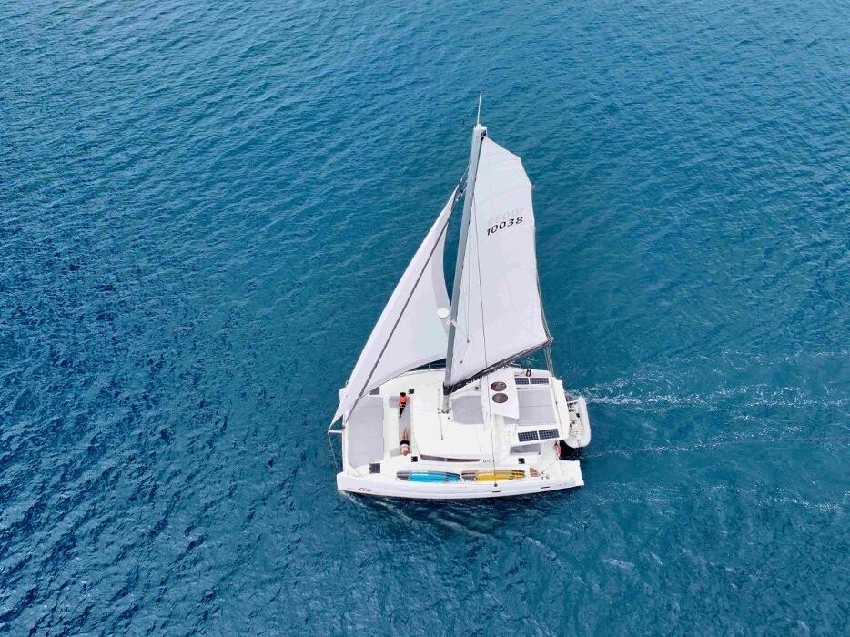 Images Silver Wave Yacht Charters