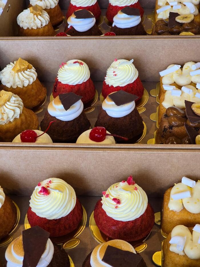 Images Dhi Ferrari Cakes