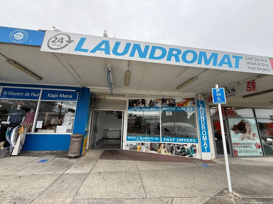 Images CoinFlip Bitcoin ATM - Mungavin Laundromat (Porirua)