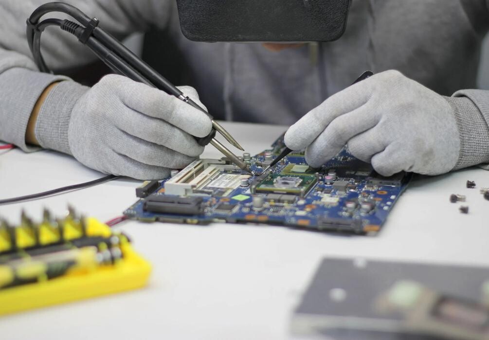 Images Tech On Wheels