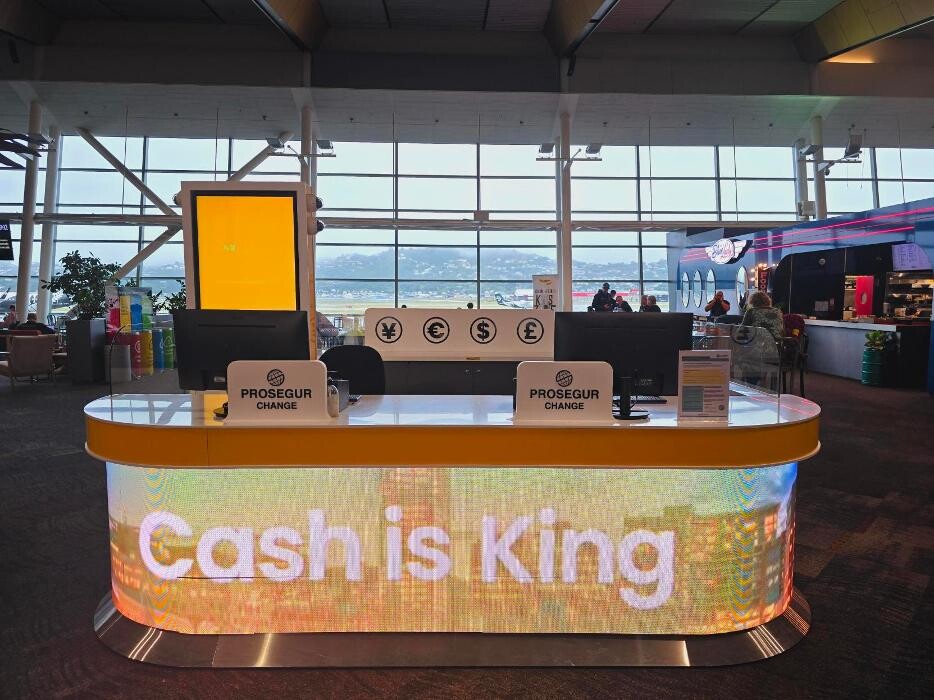 Images Currency Exchange Wellington Airport | Prosegur Change