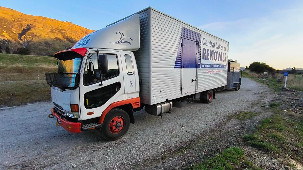 Images Central Lakes Removals - Best Furniture Movers | Home & Business Moving Company