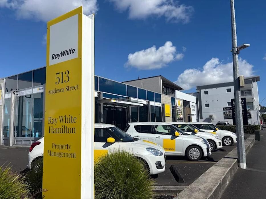 Images Ray White Hamilton Property Management
