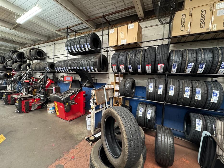 Images Tyretraders West