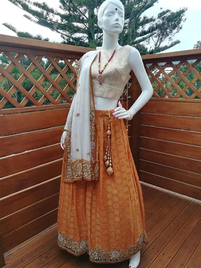 Images SAAISNEH INDIAN COUTURIER