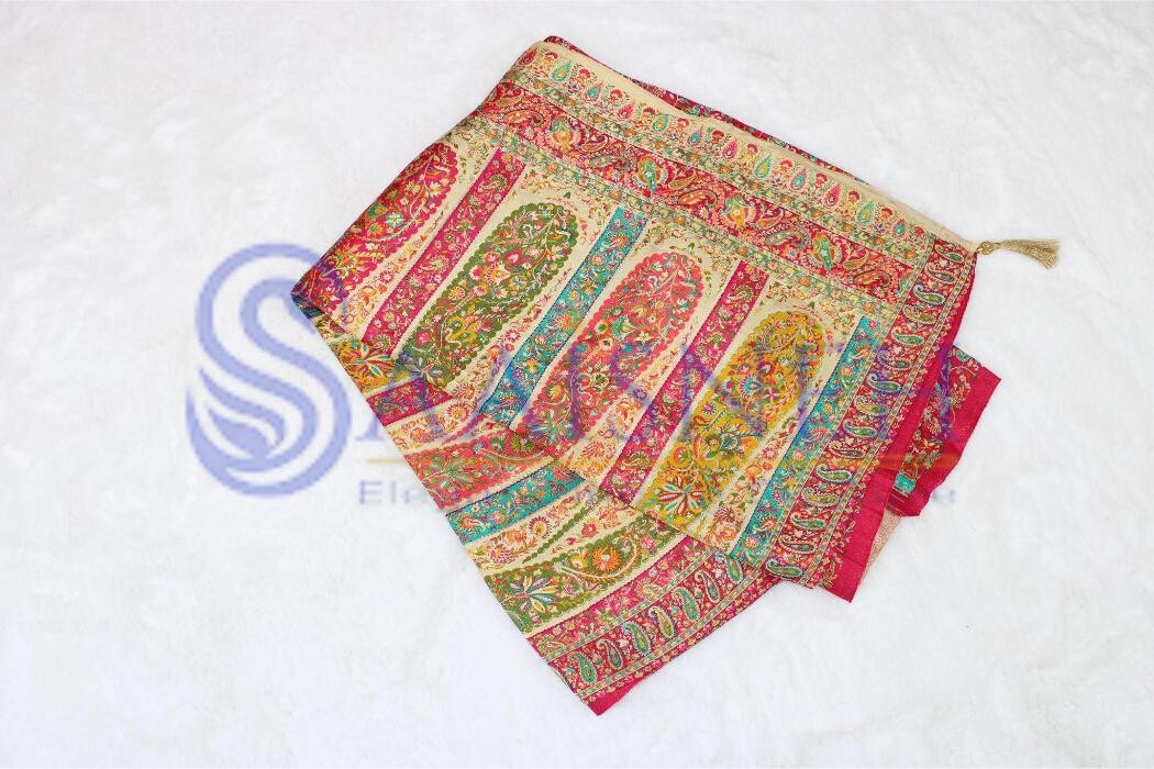 Images SAAISNEH INDIAN COUTURIER