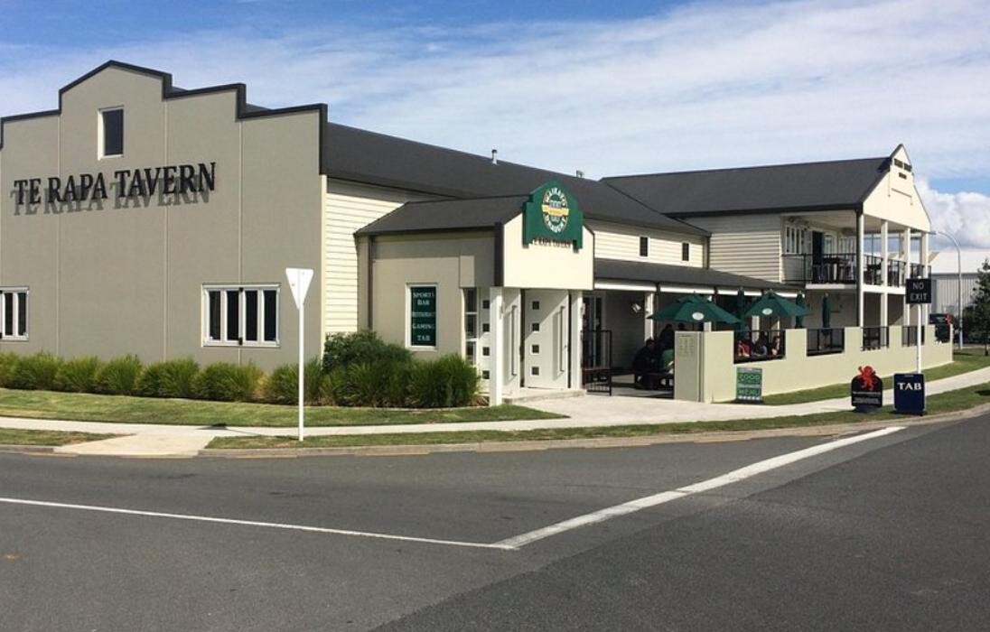 Images Te Rapa Tavern-Sports Bar