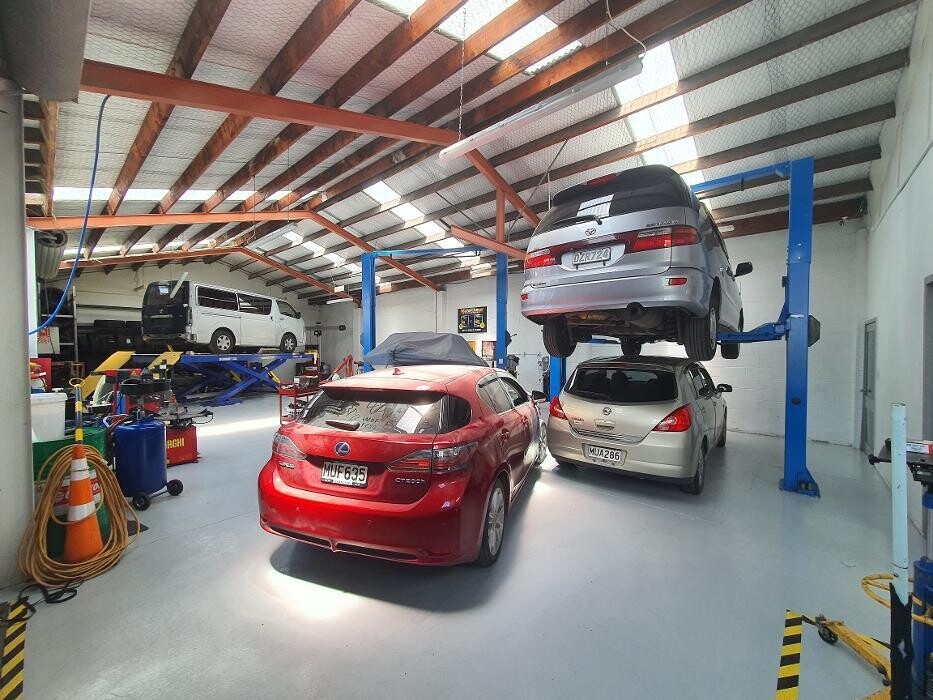 Images Railside Auto Centre