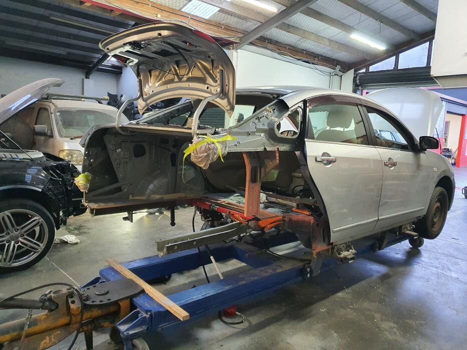 Images Railside Auto Centre