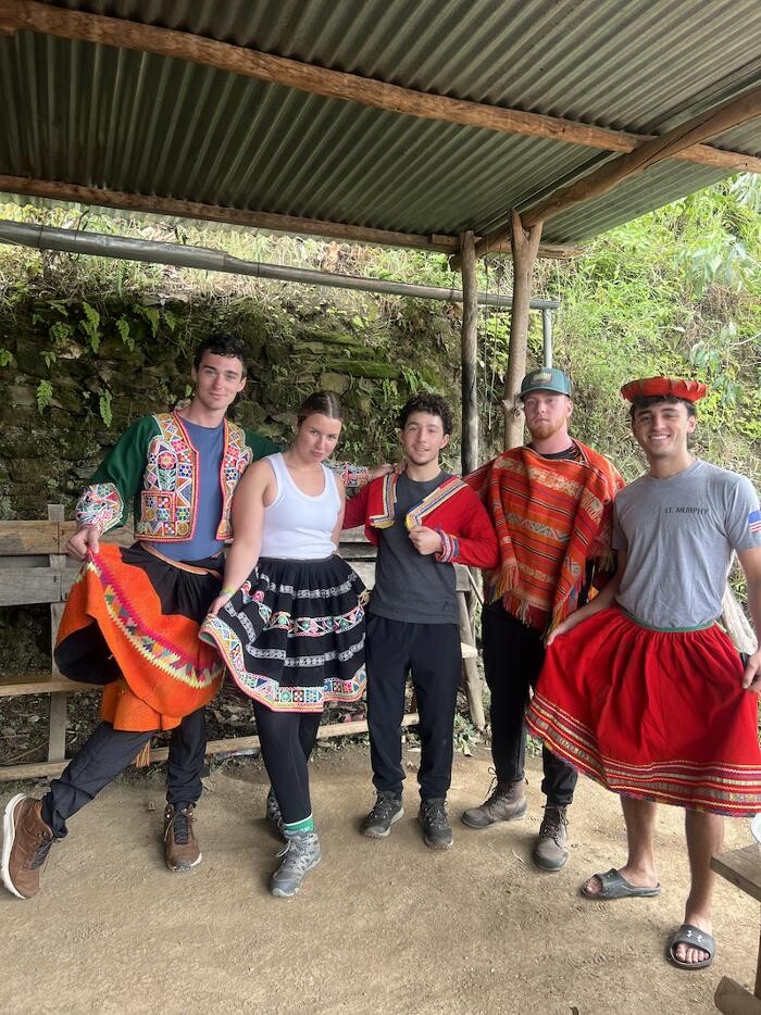 Images Encuentros Peru Adventure - Inca Jungle Trek to Machu Picchu Operator