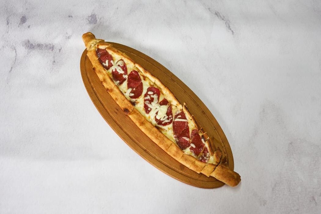 Images Elise Karadeniz Pide & Lahmacun