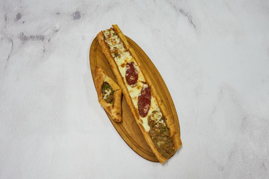 Images Elise Karadeniz Pide & Lahmacun