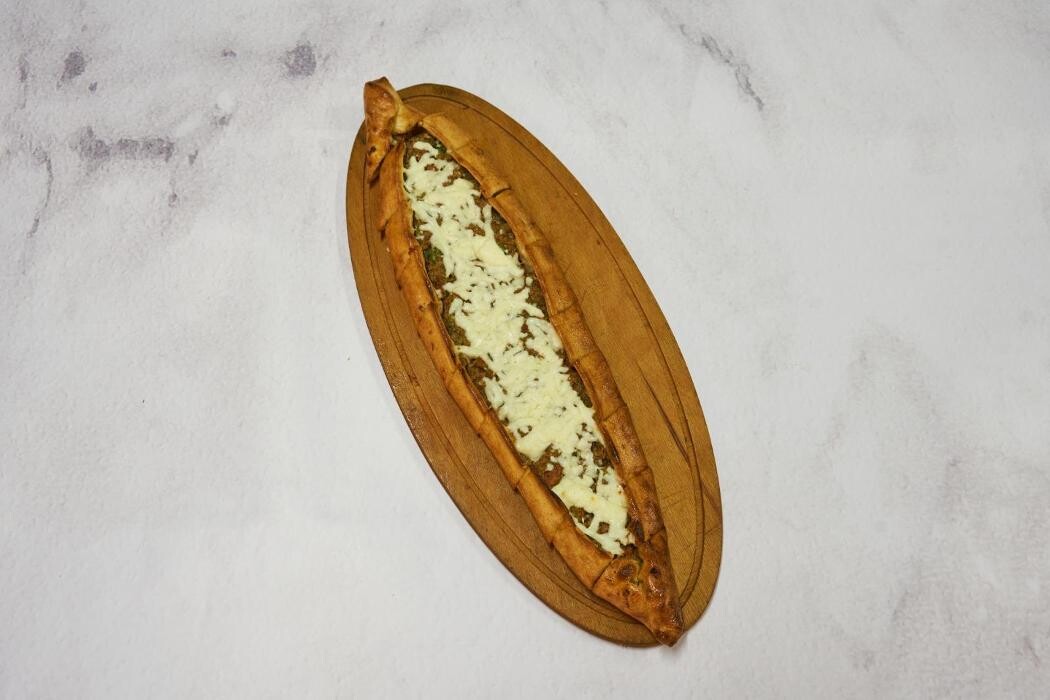 Images Elise Karadeniz Pide & Lahmacun