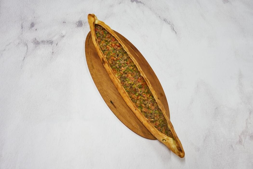 Images Elise Karadeniz Pide & Lahmacun