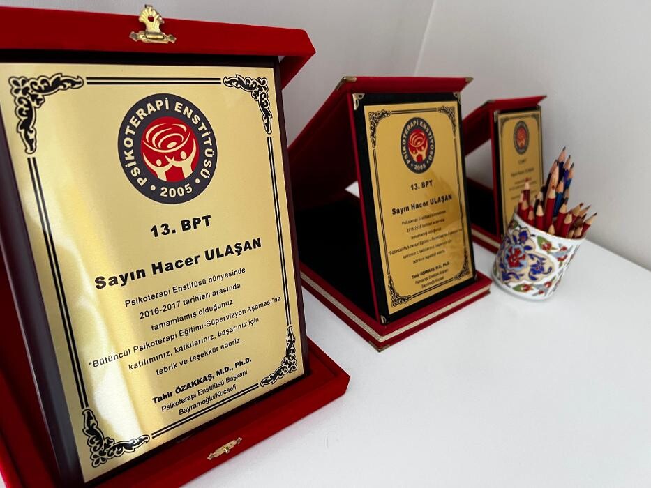 Images Uşak Keşif Psikoloji Uzman Psikolojik Danışman Pedagog Hacer ULAŞAN