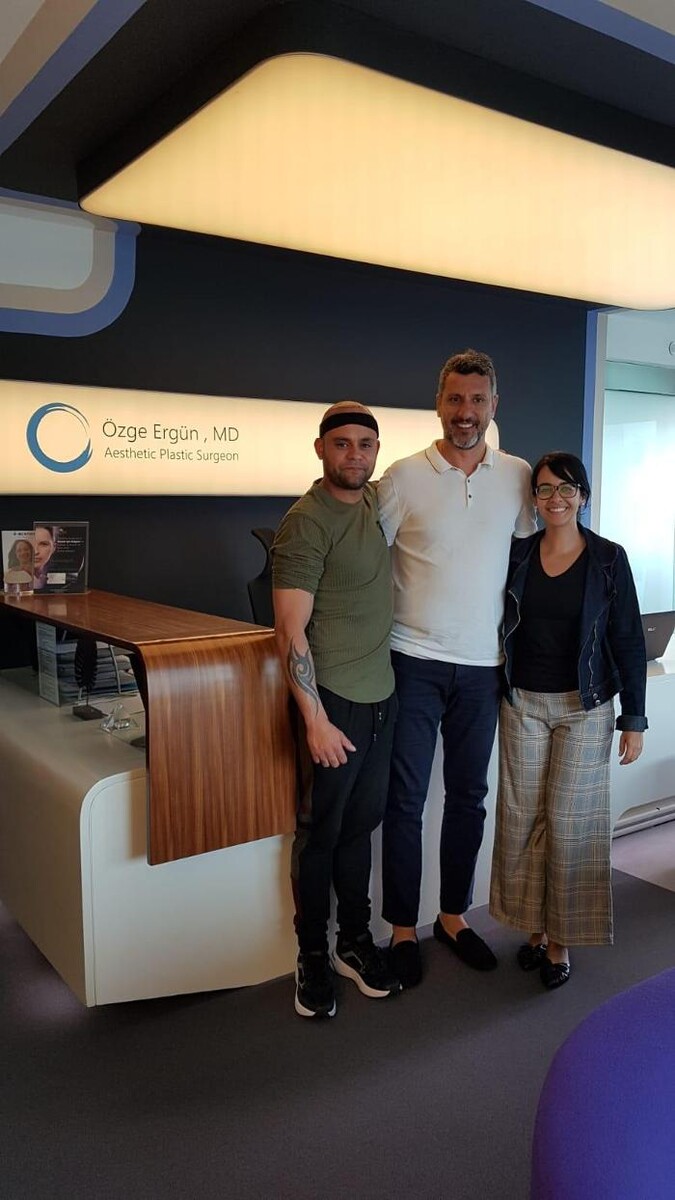 Images Dr Ozge Ergun Aesthetic Surgery-Breast Lift-Face Lift-Rhinoplasty-Vaser Liposuction-BBL