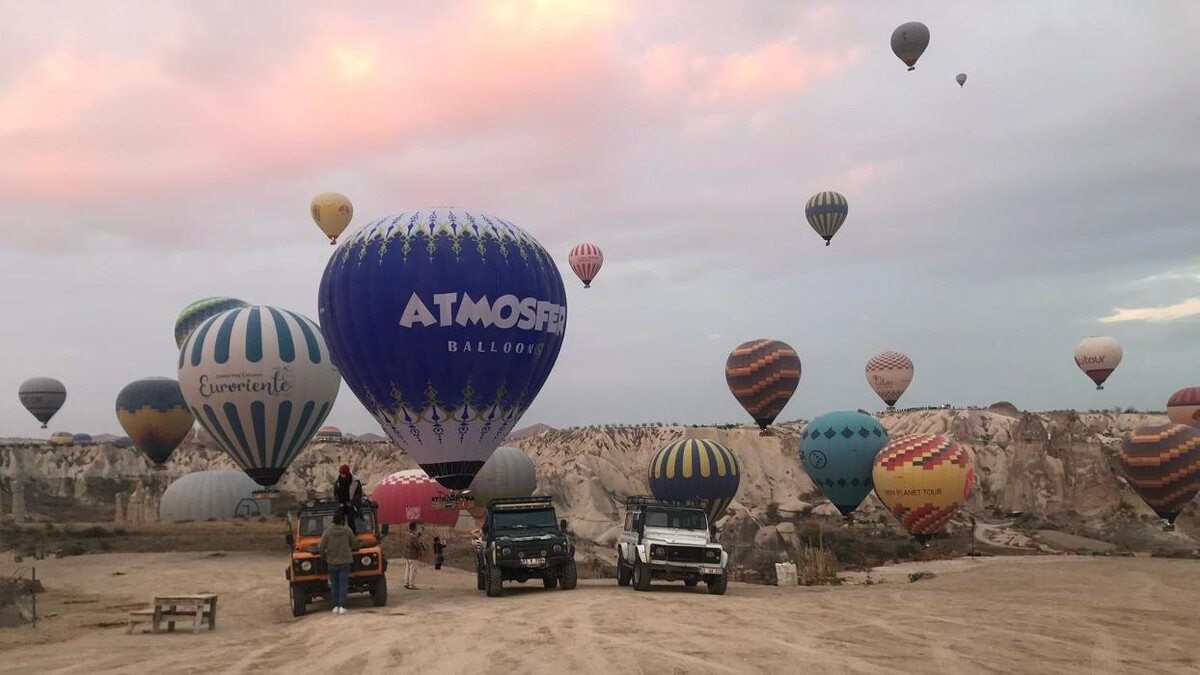 Images Hustle Travel