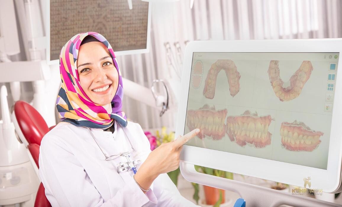 Images DentMax İstanbul Ağız ve Diş Sağlığı Polikliniği / invisalign - implant - lamine