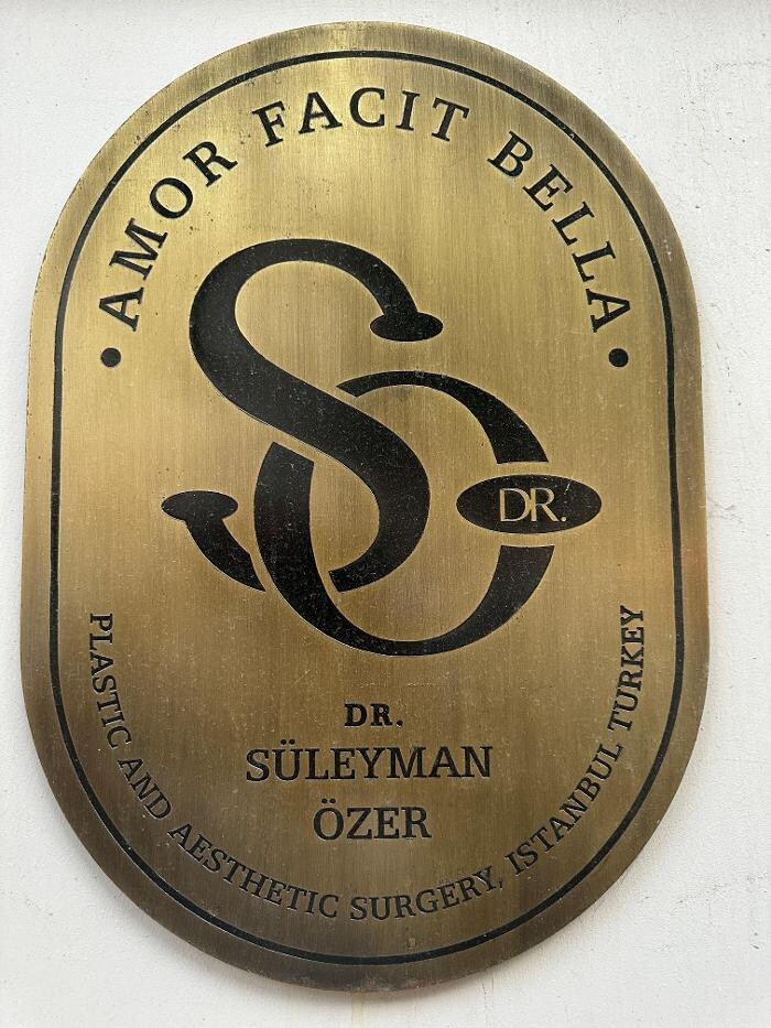 Images Op.Dr. Süleyman Özer | Meme Büyütme | Burun Estetiği I Liposuction I Göz Kapağı Estetiği I Botoks I Dudak Dolgusu