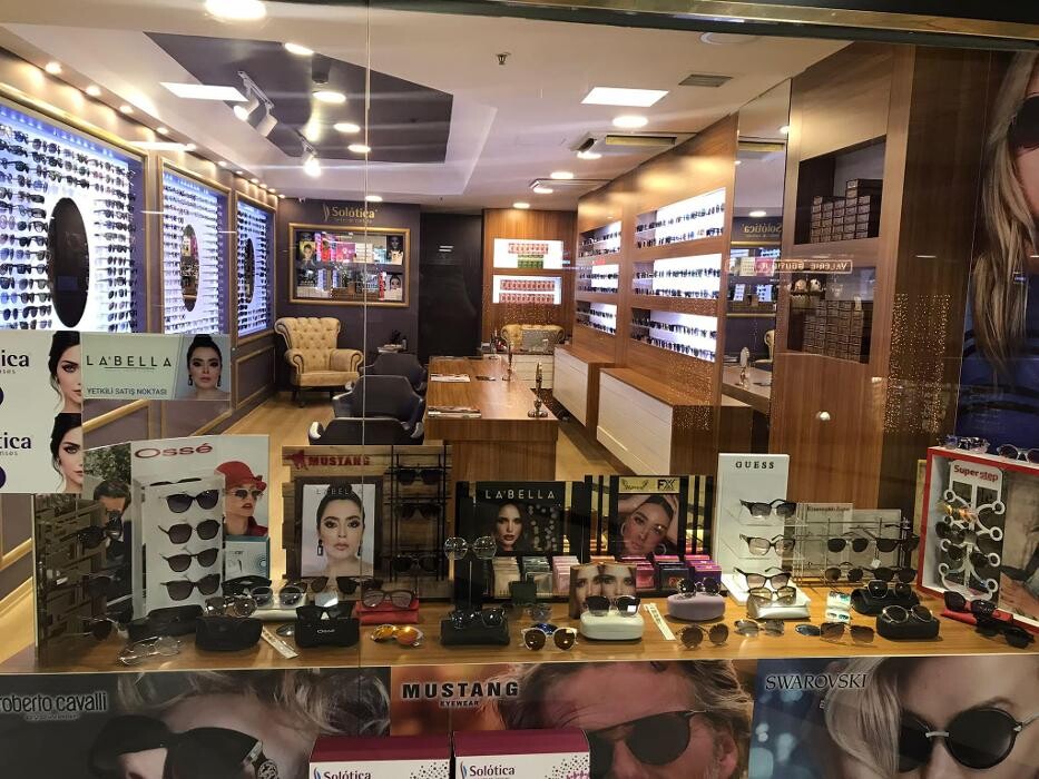 Images Labella Lens | Luxe Optik | Renkli Lens Markaları