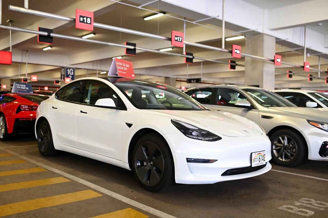 Images Avis Car Rental