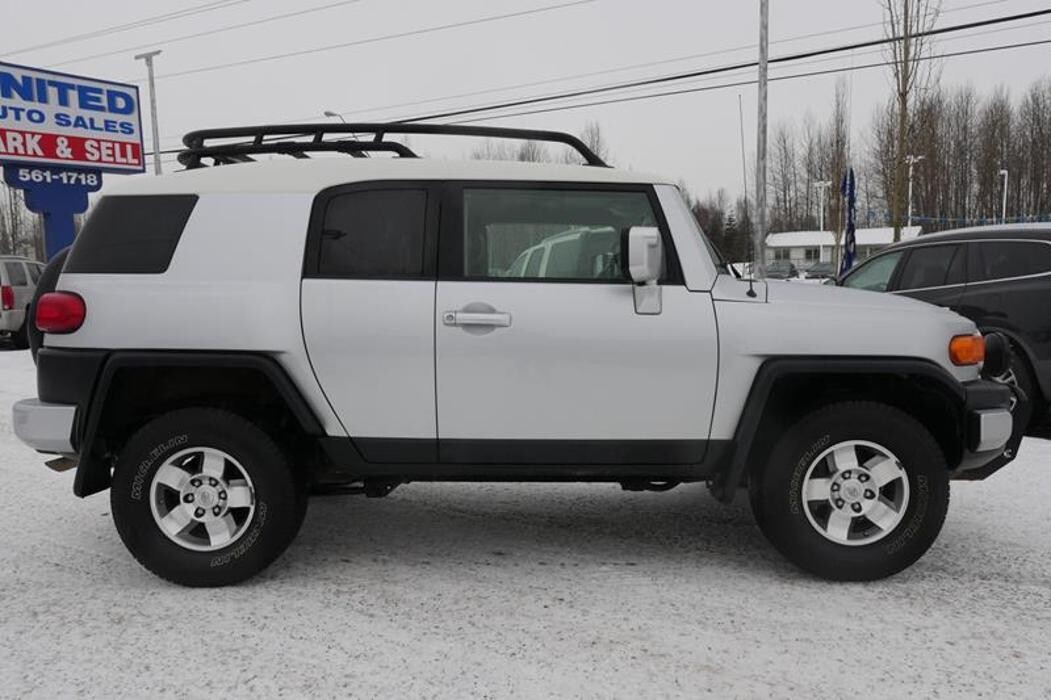 Images United Auto Sales