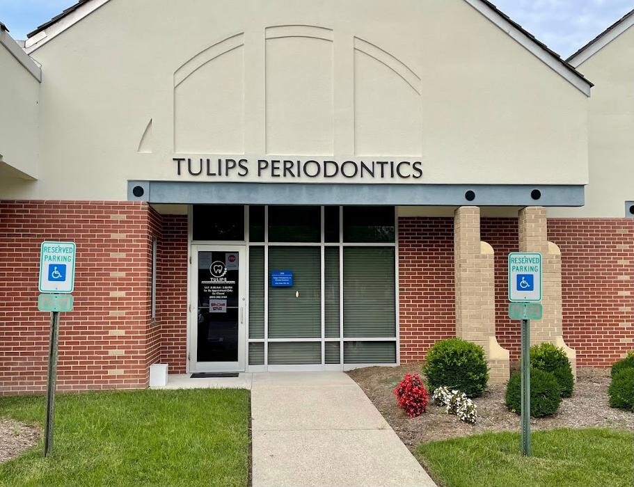 Images Tulips Periodontics & Dental Implants