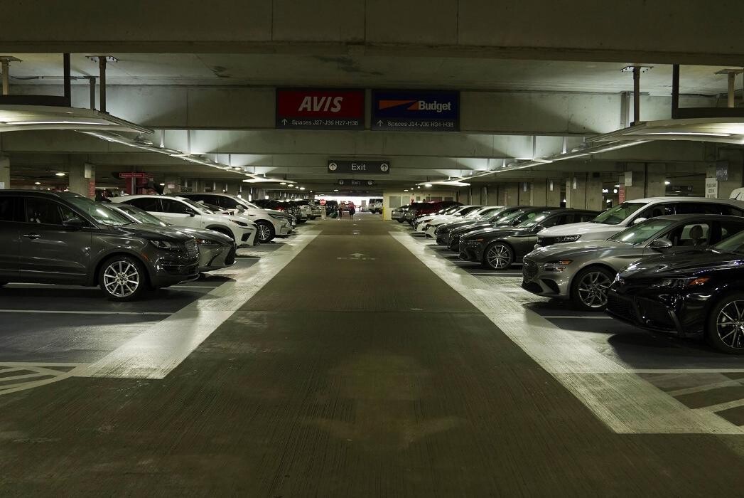 Images Avis Car Rental