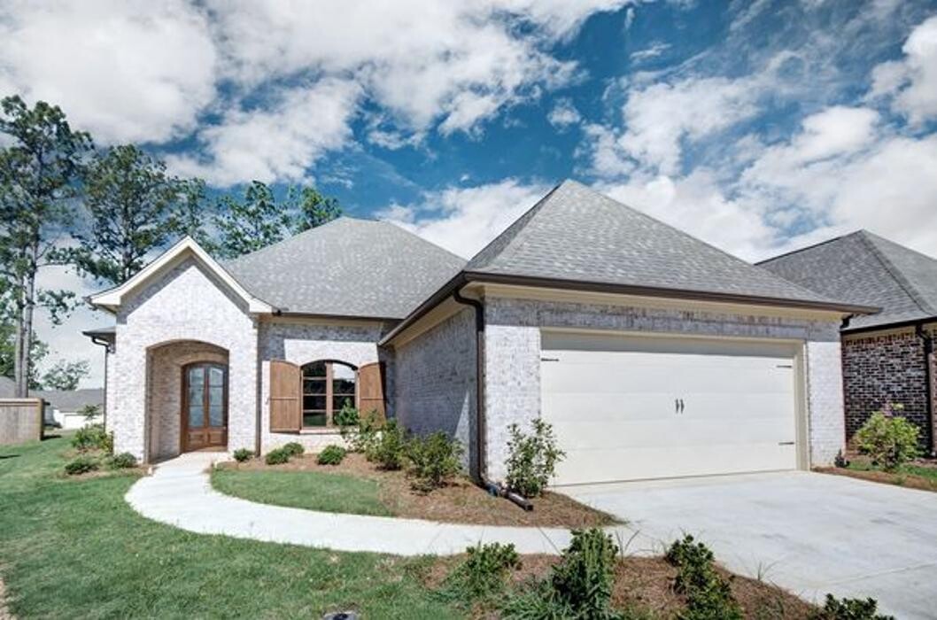 Images Steve Houck Broker/Owner, Real Estate Partners